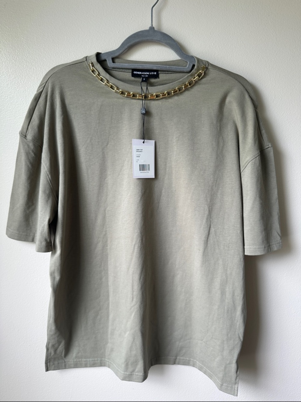 Generation Love - Jerry Short Sleeve Crew Top w/Gold Chain Detail - Sz small